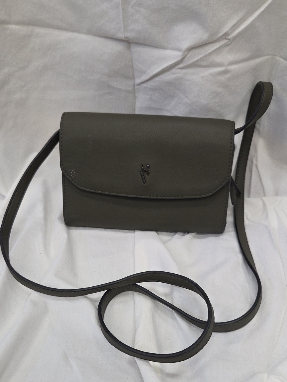 Simply Vera Wang Shoulder Clutch